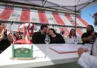 Hinchas de Unión dieron el sí en el césped del 15 de Abril