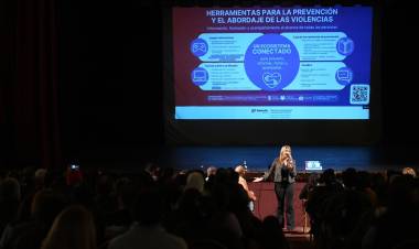 Más de 200 personas participaron en una jornada impulsada por la Provincia para fortalecer las redes comunitarias de cuidado