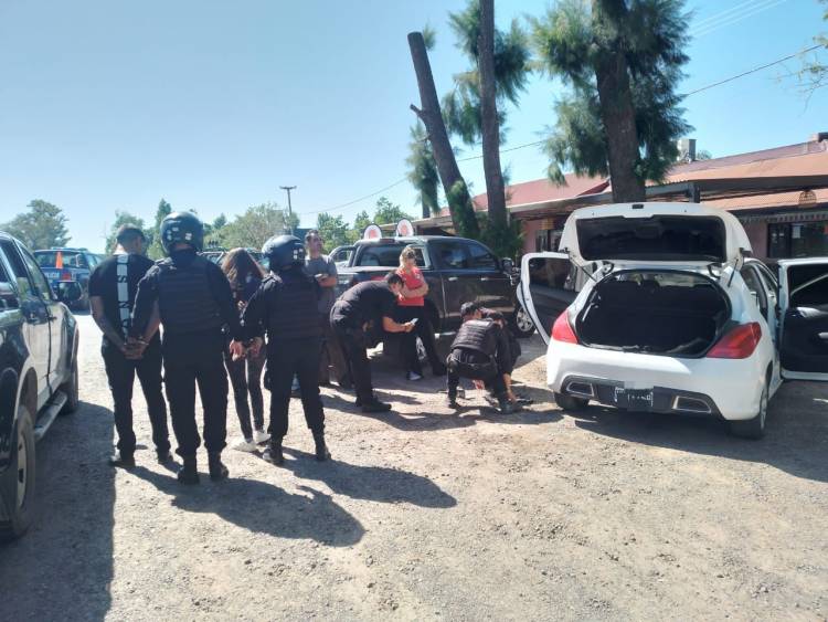  Detuvieron a una pareja por estafas telefónicas, realizadas en la zona de Videla y San Justo 