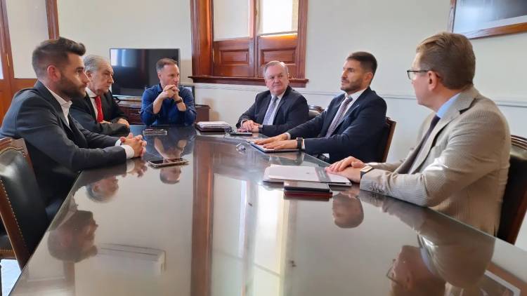 Rodrigo Borla//REUNIÓN CON EL GOBERNADOR POR EL ACUEDUCTO