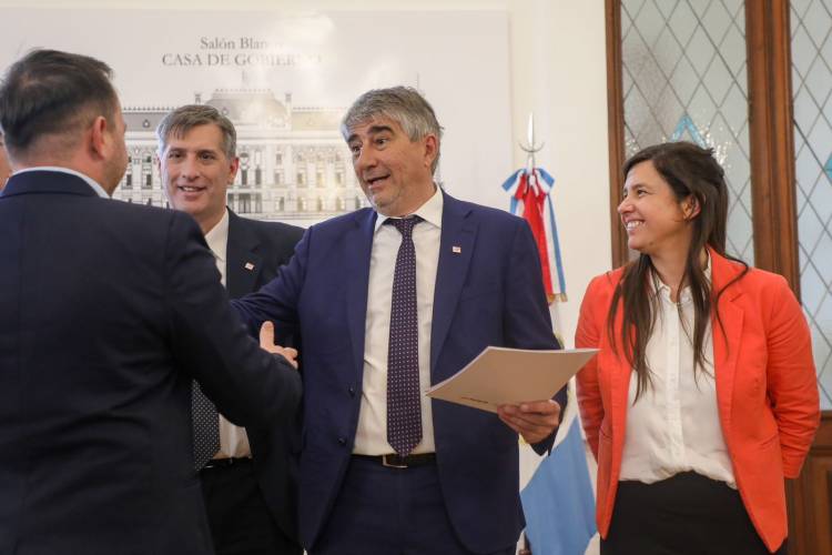 Programa 1000 Aulas: Educación puso en ejecución las primeras 250 aulas