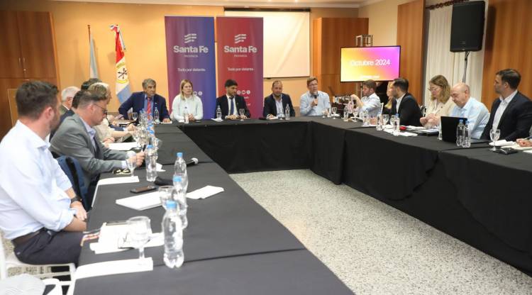 EL SENADOR BORLA FUE EL ANFITRIÓN DE LA REUNIÓN DEL GABINETE PROVINCIAL EN EL DEPARTAMENTO SAN JUSTO.