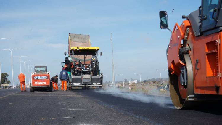    Enrico: “Promediamos ya el 35 por Ciento de la obra del Tercer Carril de la autopista y proyectamos concluirla a mediados de 2026”