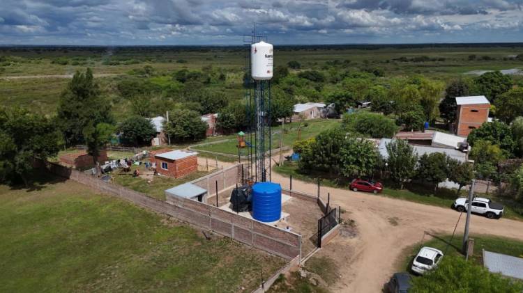 El Gobierno Provincial amplía el sistema de agua potable para Santa Rosa de Calchines y la obra ya alcanzó el 50 ?avance