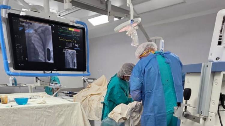 El Hospital Alassia realizó una compleja intervención cardíaca a un paciente de 14 años y ya fue dado de alta