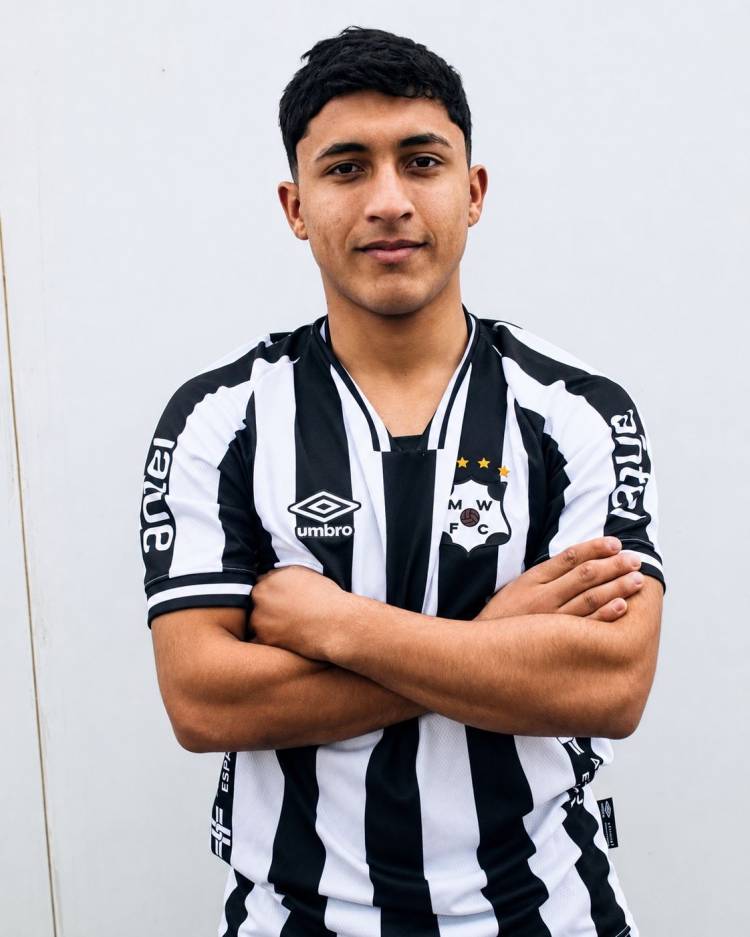 Un orgullo que nació en Videla: Tiago “Pantera” Díaz debutó en Uruguay