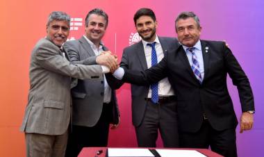   Pullaro: “La construcción de políticas públicas de desarrollo regional motorizarán a la Argentina”