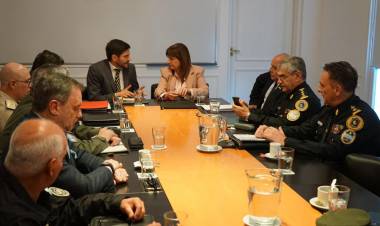 Pullaro: “Los violentos no son víctimas de nada y les va a caer todo el peso de la ley”