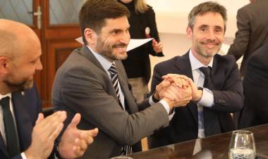  Pullaro presentó nuevas líneas de financiamiento para la producción santafesina