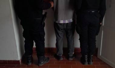 Aprehendieron a un masculino en la localidad de La Criolla