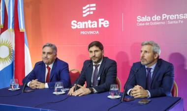  Pullaro: “Vamos a salir adelante cuando se respete el federalismo y se mire a las provincias productivas”