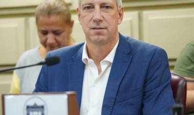 Dionisio Scarpin: “Para el desarrollo de Santa Fe, es esencial contar con un buen servicio de agua y energía”