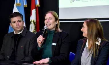 Scaglia: “Nos alegra impulsar una propuesta turística que tiene como gran atractivo al río Carcarañá”