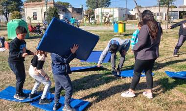 Tarde de juegos en Videla