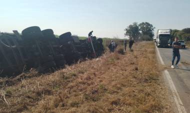 Accidente fatal a la altura ex peaje Videla//Relaciones Policiales UR. XVI San Justo, 28 de agosto de 2024.