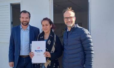 Santo Tomé: Terminaron de relocalizar familias que vivían sobre la traza ferroviaria