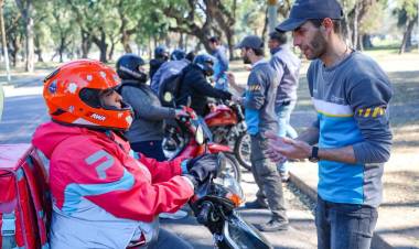 Seguridad vial: el 70 por ciento de  los motociclistas que fallecen en accidentes no usaba casco
