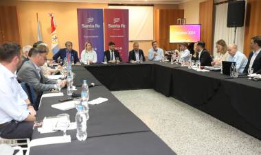 EL SENADOR BORLA FUE EL ANFITRIÓN DE LA REUNIÓN DEL GABINETE PROVINCIAL EN EL DEPARTAMENTO SAN JUSTO.