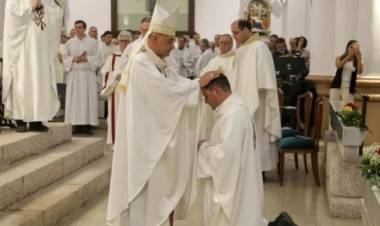 Matías Vecino fue ordenado Obispo Auxiliar