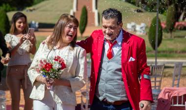 “Casate con tu ciudad como testigo”: se celebraron cinco enlaces en El Rosedal de Rosario