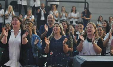 Con la participación de 53.000 estudiantes y más de 6.300 docentes y directivos, finaliza el Plan de Alfabetización Raíz 2024