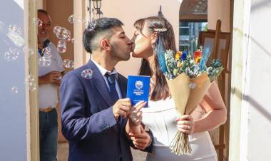Día de los Enamorados: los santafesinos dieron el “sí” en la Casa del Brigadier