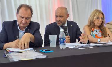 Hidrovía: La Región Centro solicitó su incorporación al proceso de la nueva licitación