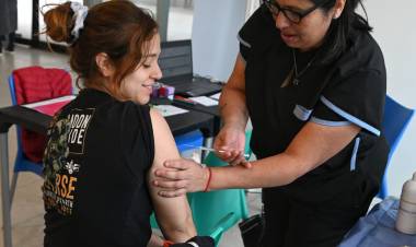 Prevención de hepatitis: Provincia realizó testeos gratuitos, vacunación y concientización