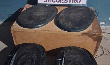 UN SUJETO APREHENDIDO POR UN HECHO DE ROBO