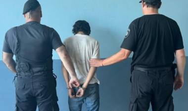 San Justo//APREHENDIERON A UN MASCULINO TRAS INGRESAR A UN DOMICILIO Y HUIR DE LA POLICÍA