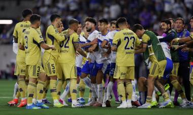 Empujones y golpes: así fue la gresca en el inicio del duelo entre Universidad Católica y Boca Juniors por la Libertadores