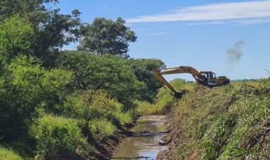 La Provincia y la Municipalidad de Santa Fe refuerzan tareas de prevención hídrica en la capital