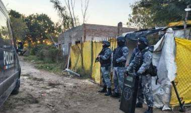 Esperanza: 13 allanamientos por microtráfico y 10 personas aprehendidas