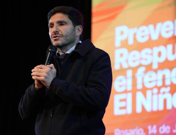 Pullaro presentó las obras y la inversión que realiza Santa Fe para reducir el impacto del Niño