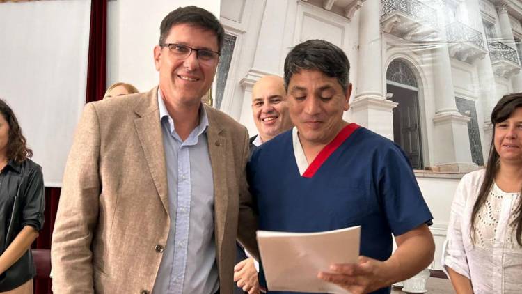 Esperanza recibió 30 millones de pesos para mejorar instituciones educativas