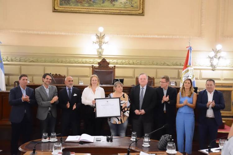 Rodrigo Borla//Legislatura de la Provincia de Santa Fe-Se realizó la Sesión Extraordinaria N°6 de la Cámara de Senadores de la Provincia de Santa Fe 