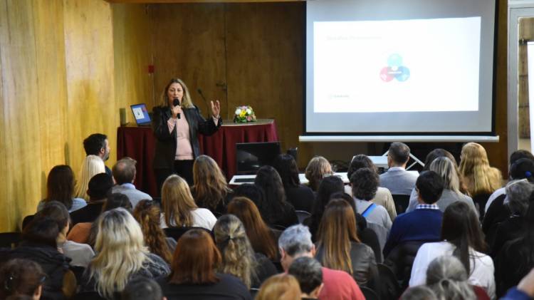 Provincia avanza en el fortalecimiento de la estrategia de Atención Primaria de la Salud