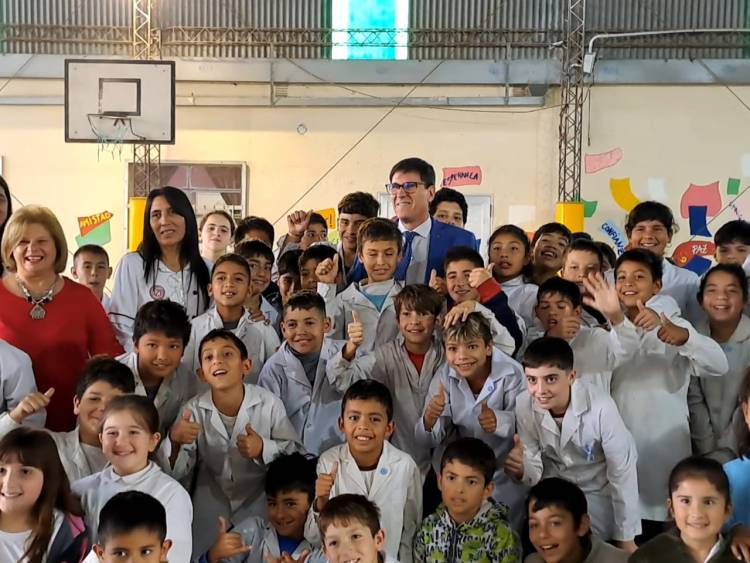 Rodrigo Borla//BUENAS NOTICIAS PARA EL SECTOR EDUCATIVO DEL DEPARTAMENTO SAN JUSTO.