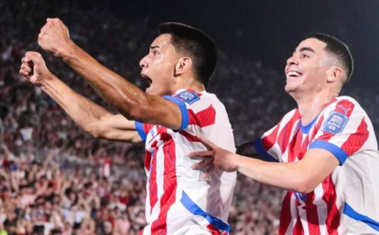 La selección paraguaya del Argentino Gustavo Alfaro consiguió un triunfazo contra Brasil
