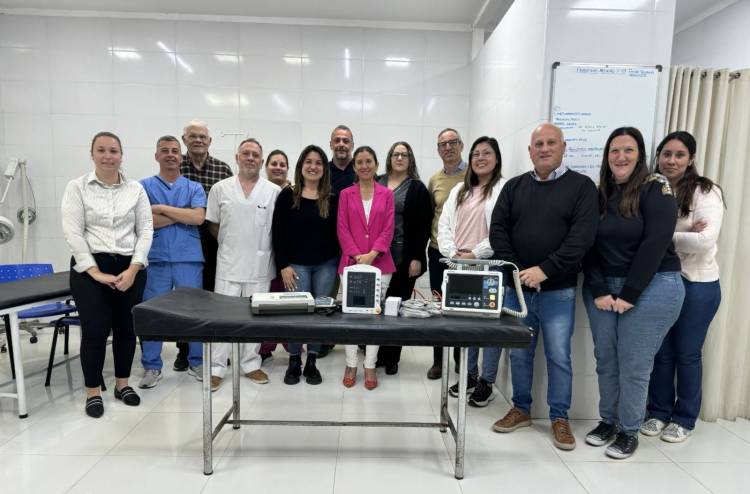 Provincia incorpora tecnología para placas radiográficas en 40 hospitales públicos