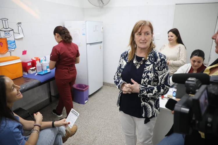 Objetivo Dengue: Provincia inició la segunda etapa con la vacunación a personal de la salud