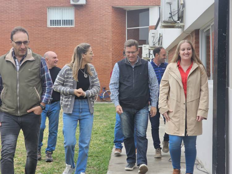 Rodrigo Borla//Trabajando para llevar mejoras y programas a las Instituciones del Departamento