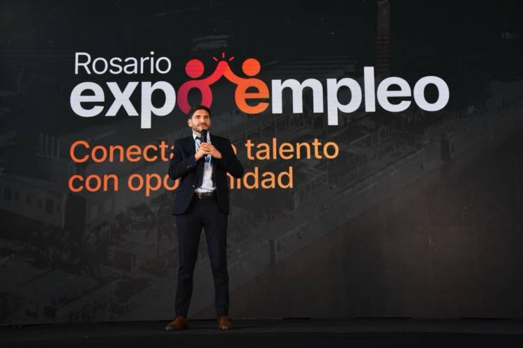 Pullaro: “La Expo Empleo muestra que Santa Fe está recuperándose y articula entre el sector público y privado las necesidades de muchos santafesinos”