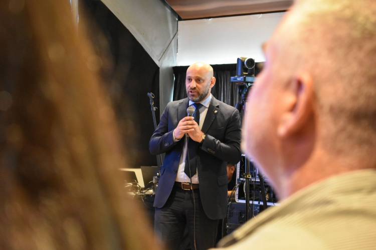   Pullaro le pone fin a los ingresos hereditarios en la EPE