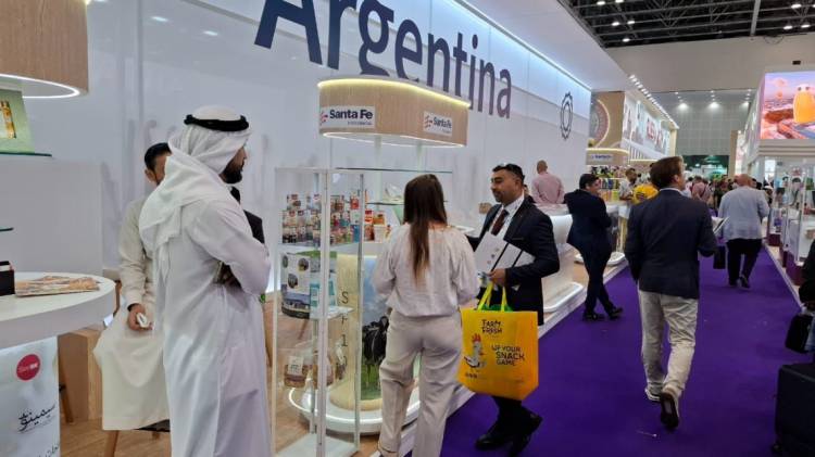 Con respaldo de Provincia, pymes santafesinas se mostraron en Gulfood, la feria de alimentación más grande del mundo