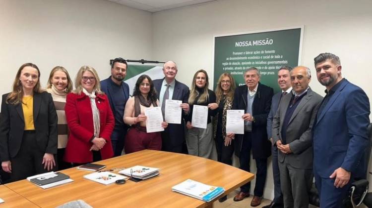 El Gobierno de Santa Fe fortalece la integración regional con el sur de Brasil