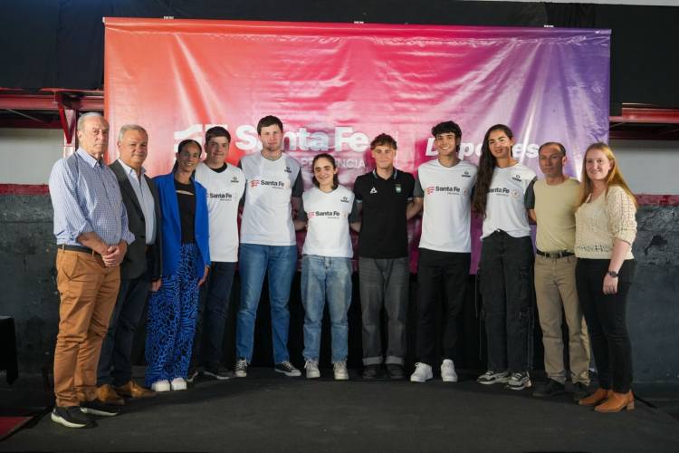 Provincia entregó becas a más de 130 deportistas: “Es un reconocimiento al compromiso y esfuerzo diario”