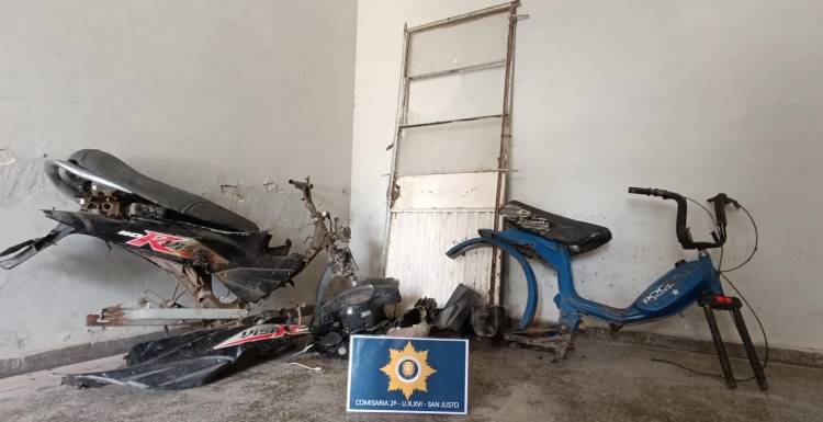 APREHENSIONES – SECUESTRO DE UN VEHÍCULO, ARMA DE FUEGO Y  ARMAS BLANCAS EN COLONIA DOLORES 