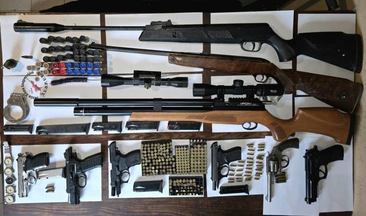 Allanamientos en Santa Fe: dos detenidos y secuestro de armas en operativos por ataques y amenazas