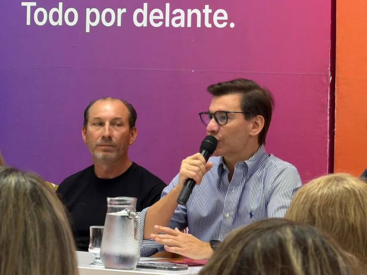 Provincia presentó la Copa Gobierno de Santa Fe de Mamis Hockey